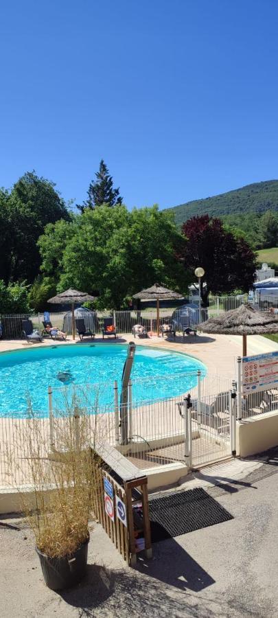 Camping Pres Du Lac De Sainte Croix Бодюан Екстер'єр фото